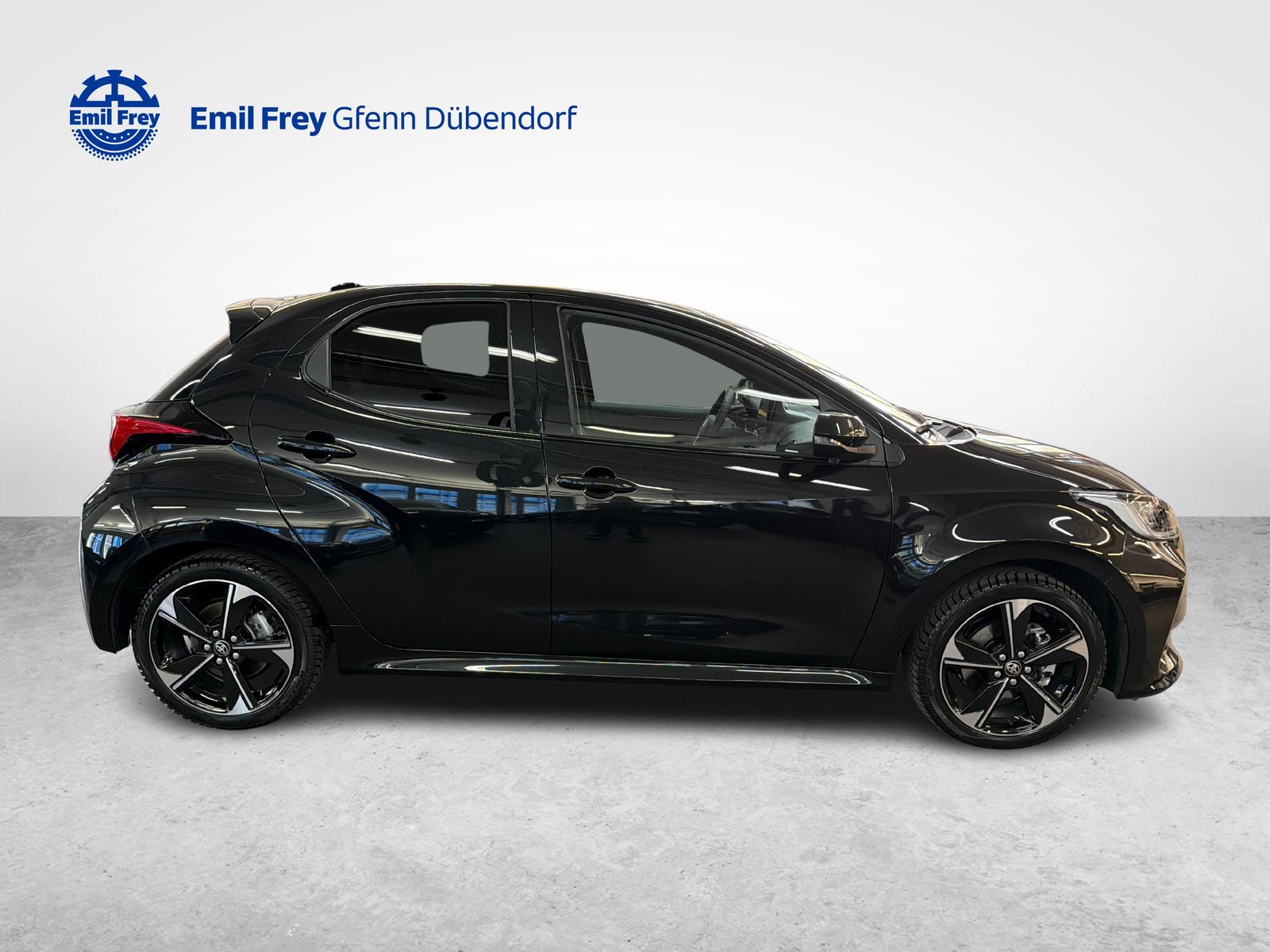 TOYOTA Yaris 1.5 VVT-i HSD Premium, Full-Hybrid Petrol/Electric, Second hand / Used, Automatic - 7