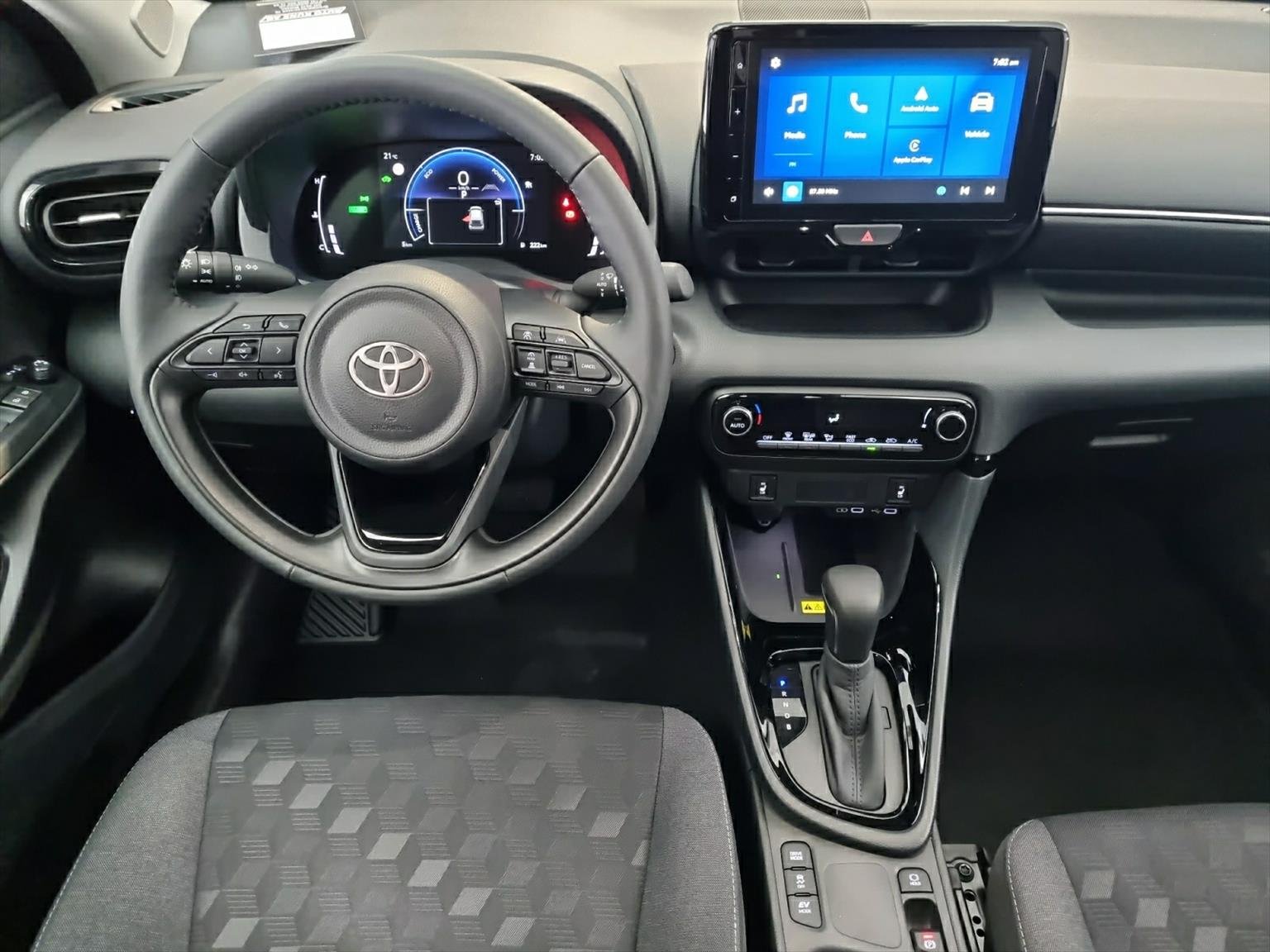 TOYOTA Yaris 1.5 Hybrid e-CVT Trend, Occasion / Gebraucht, Automatik - 6