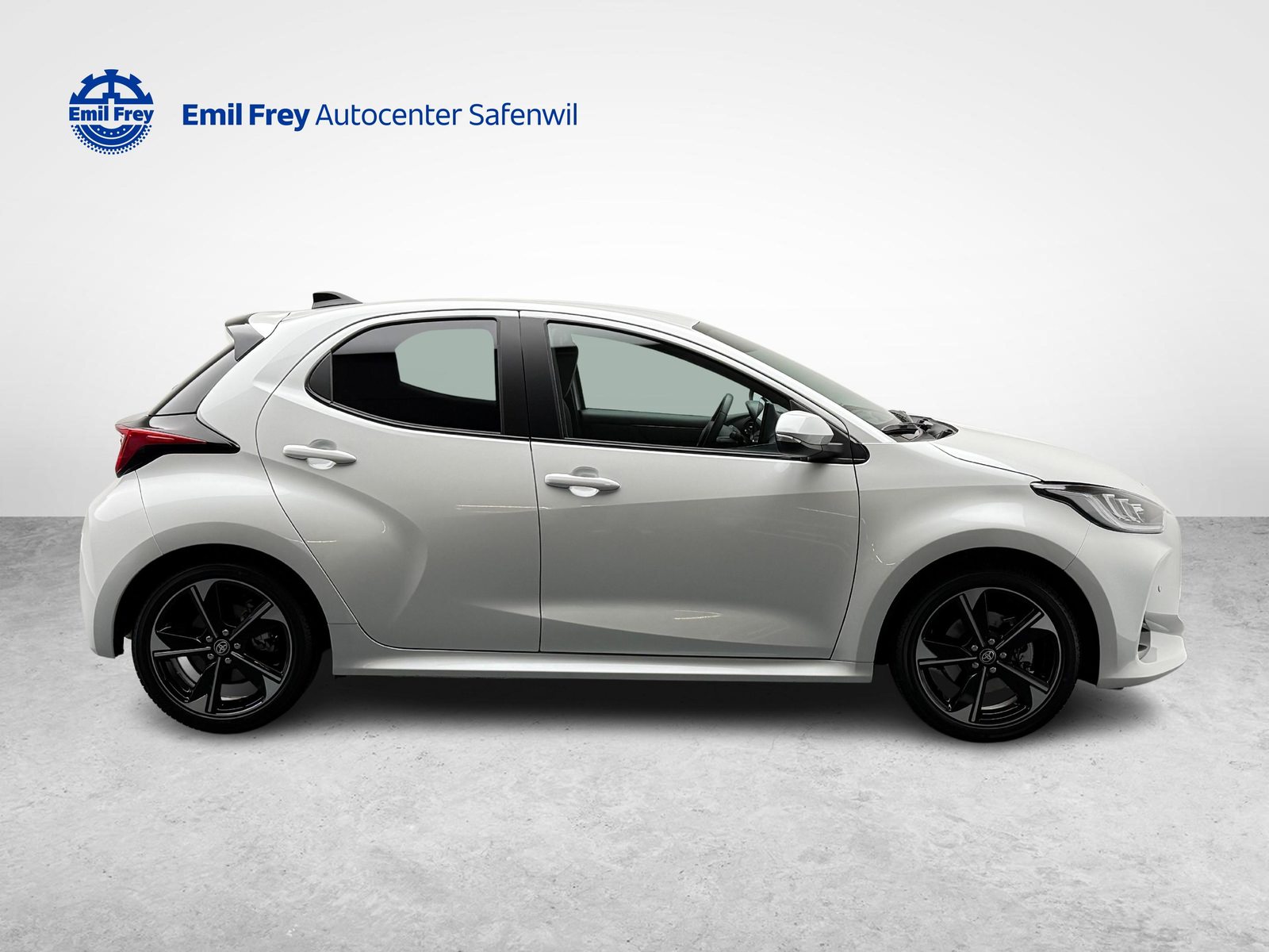 TOYOTA Yaris 1.5 VVT-i HSD Premium, Voll-Hybrid Benzin/Elektro, Occasion / Gebraucht, Automatik - 6
