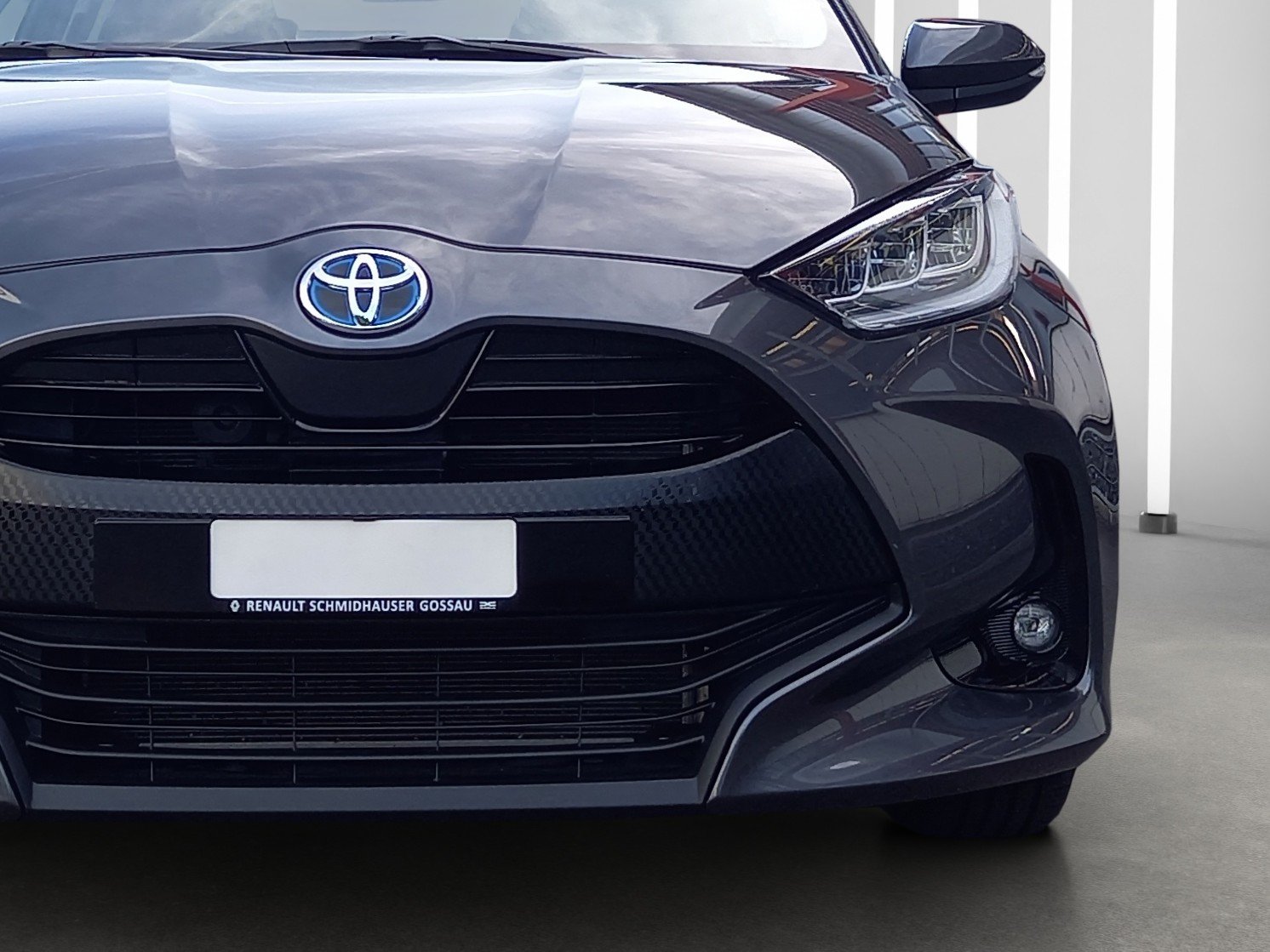 TOYOTA Yaris 1.5 VVT-i HSD Trend, Voll-Hybrid Benzin/Elektro, Occasion / Gebraucht, Automatik - 7