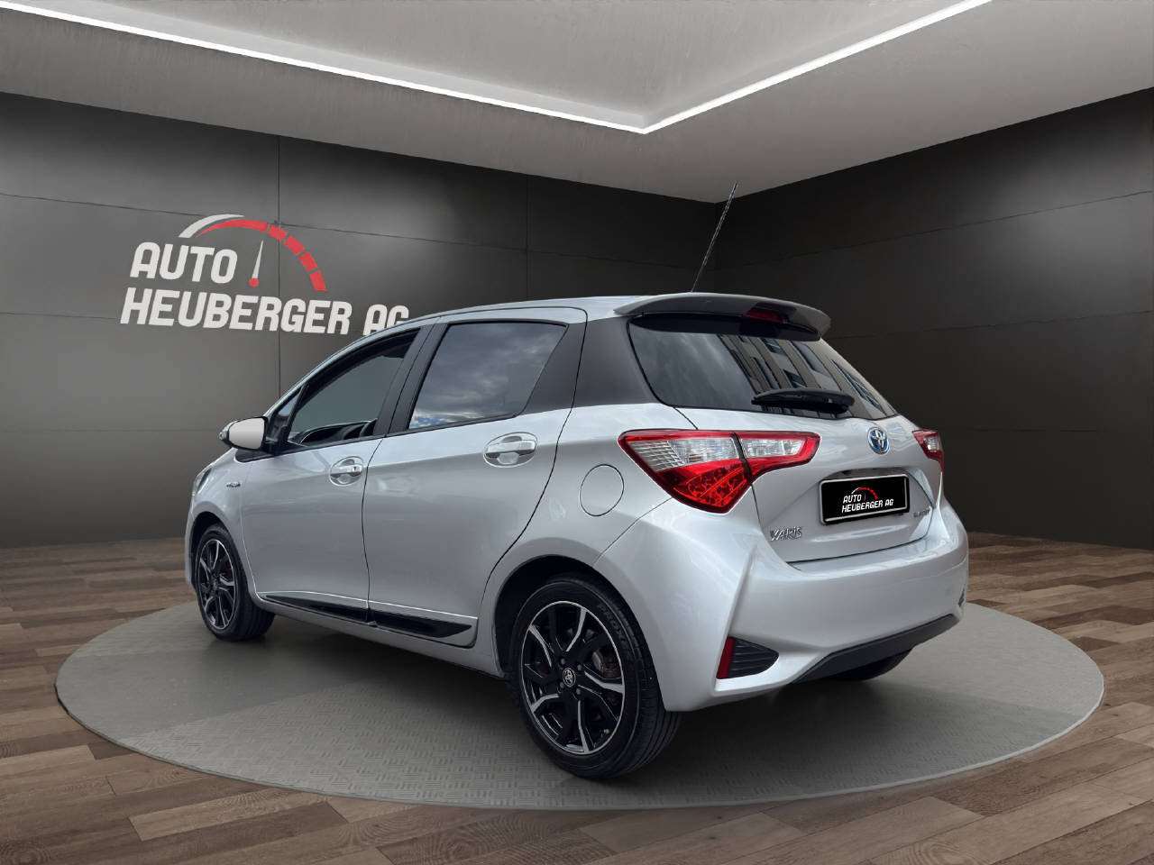 TOYOTA Yaris 1.5 VVT-i HSD Trend, Hybride Intégral Essence/Électricité, Occasion / Utilisé, Automatique - 2