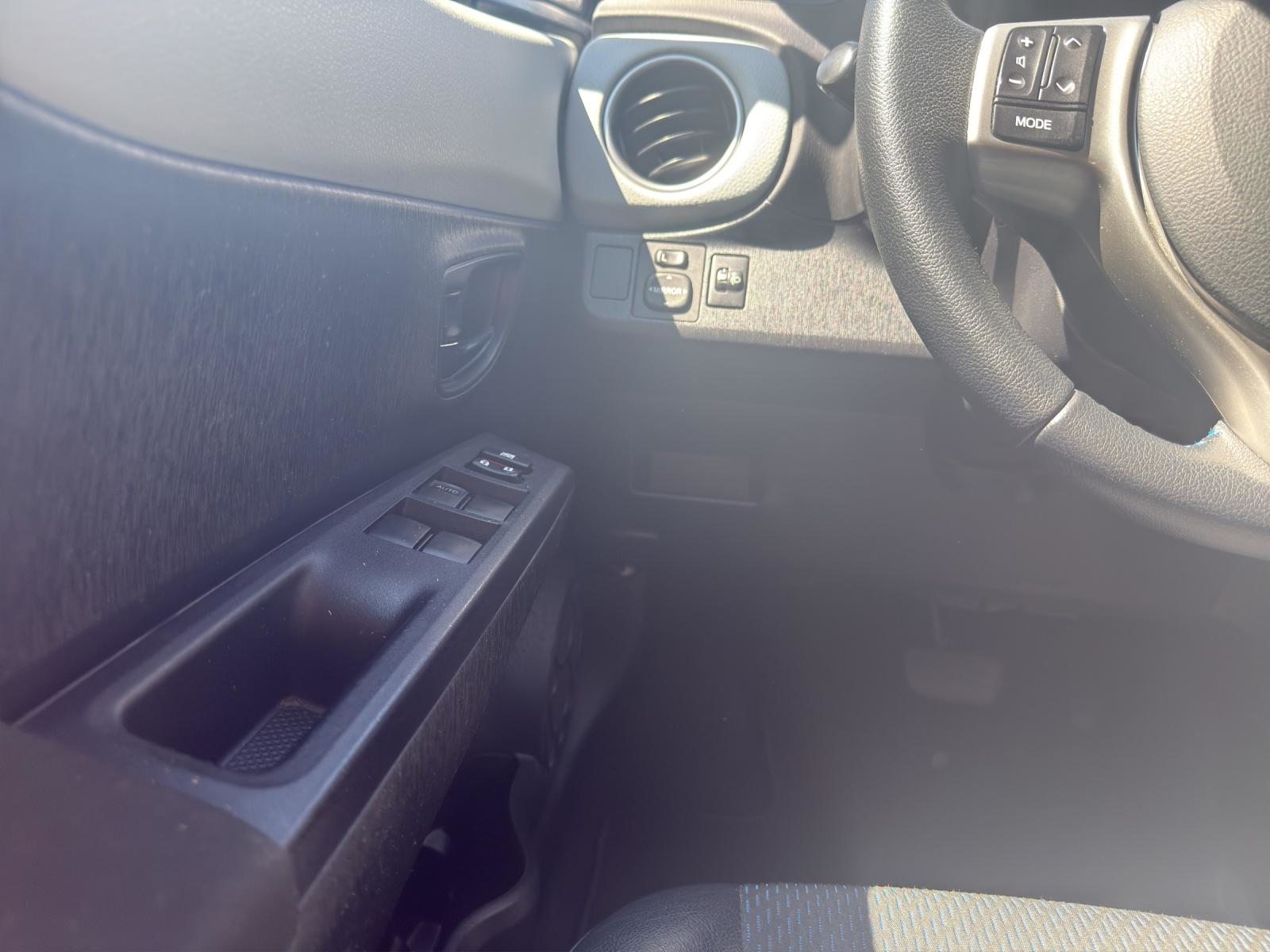 TOYOTA Yaris 1.5 VVT-i HSD Sol, Hybride Integrale Benzina/Elettrica, Occasioni / Usate, Automatico - 6