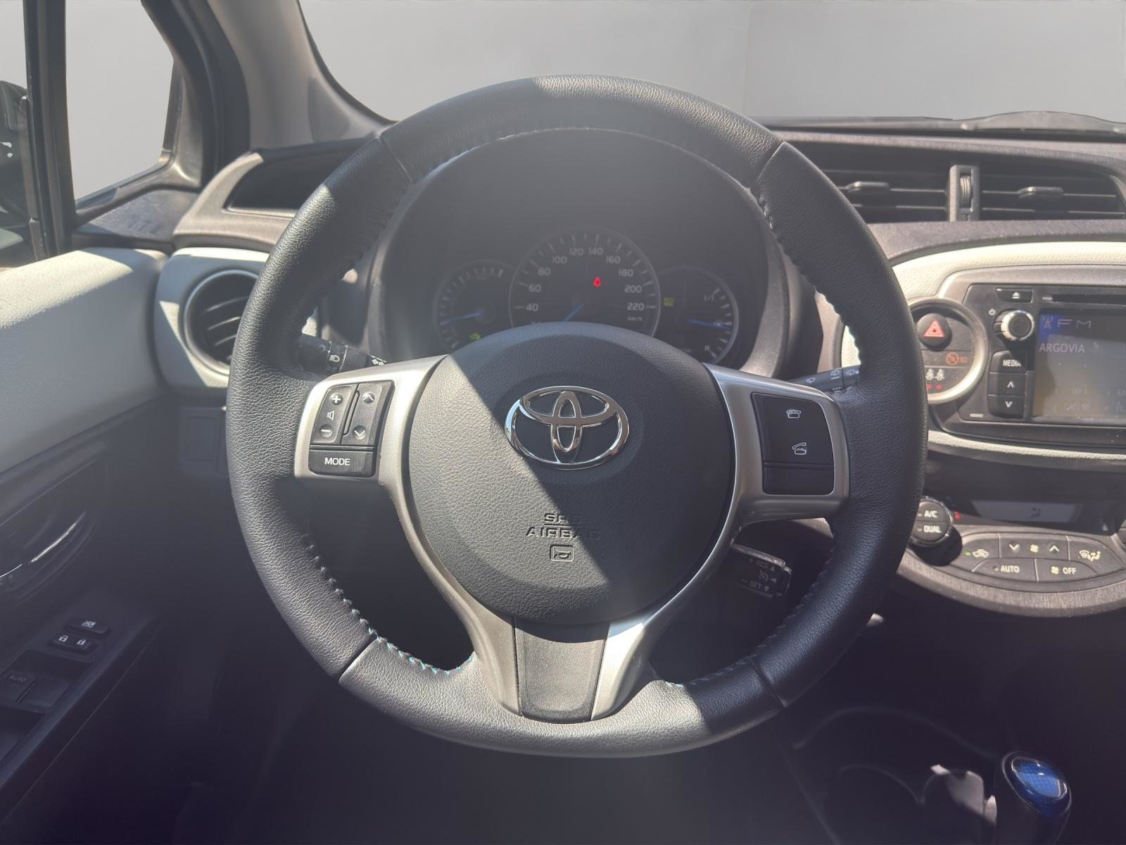 TOYOTA Yaris 1.5 VVT-i HSD Sol, Hybride Integrale Benzina/Elettrica, Occasioni / Usate, Automatico - 7