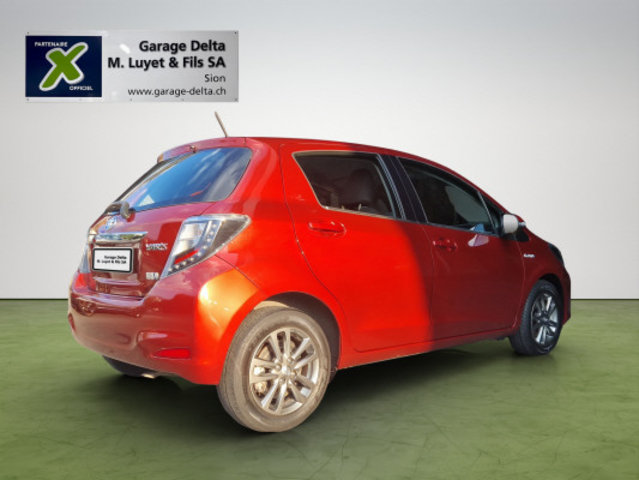 TOYOTA Yaris 1.5 Hybrid Luna, Petrol, Second hand / Used, Automatic - 3