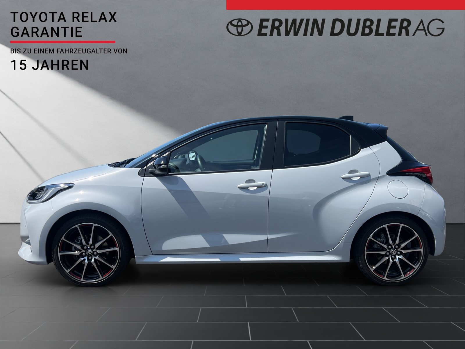 TOYOTA Yaris 1.5 VVT-i HSD GR Sport, Full-Hybrid Petrol/Electric, Second hand / Used, Automatic - 2