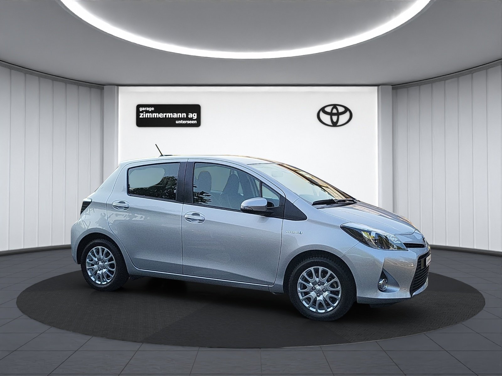 TOYOTA Yaris 1.5 VVT-i HSD Sol, Hybride Intégral Essence/Électricité, Occasion / Utilisé, Automatique - 4