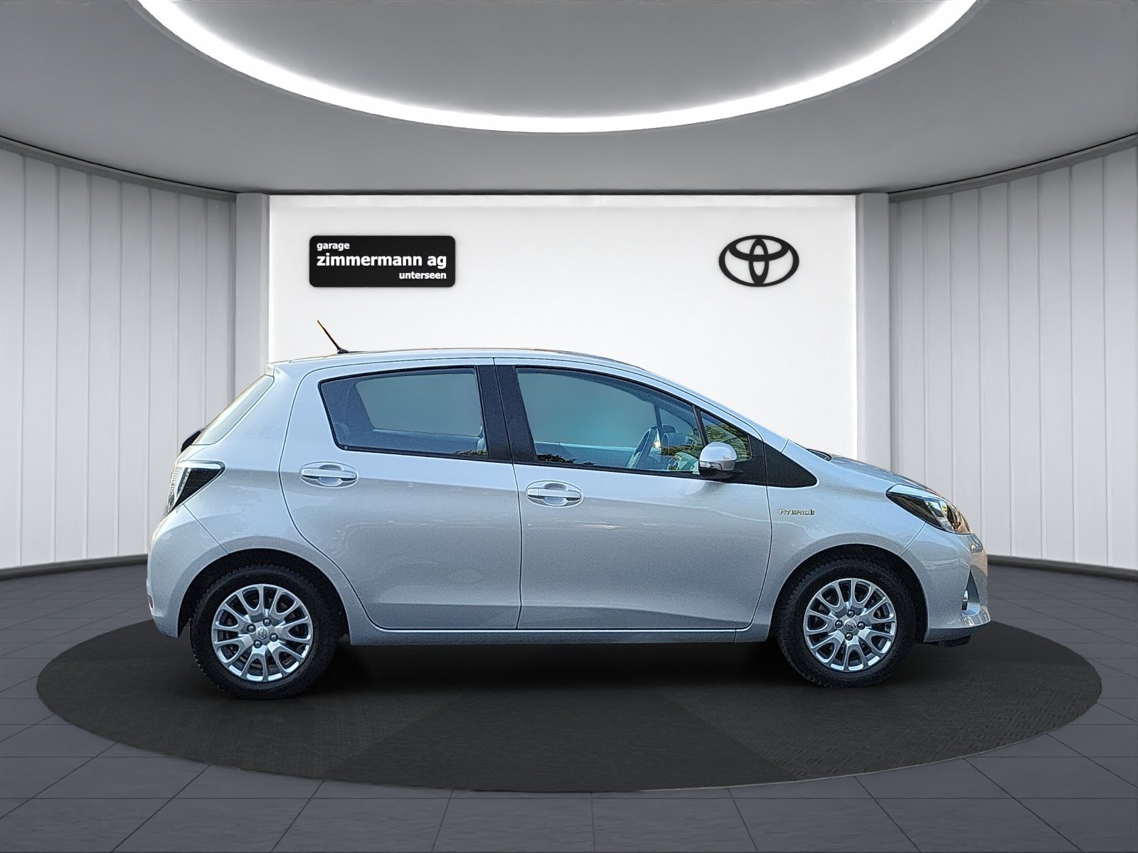 TOYOTA Yaris 1.5 VVT-i HSD Sol, Hybride Intégral Essence/Électricité, Occasion / Utilisé, Automatique - 5