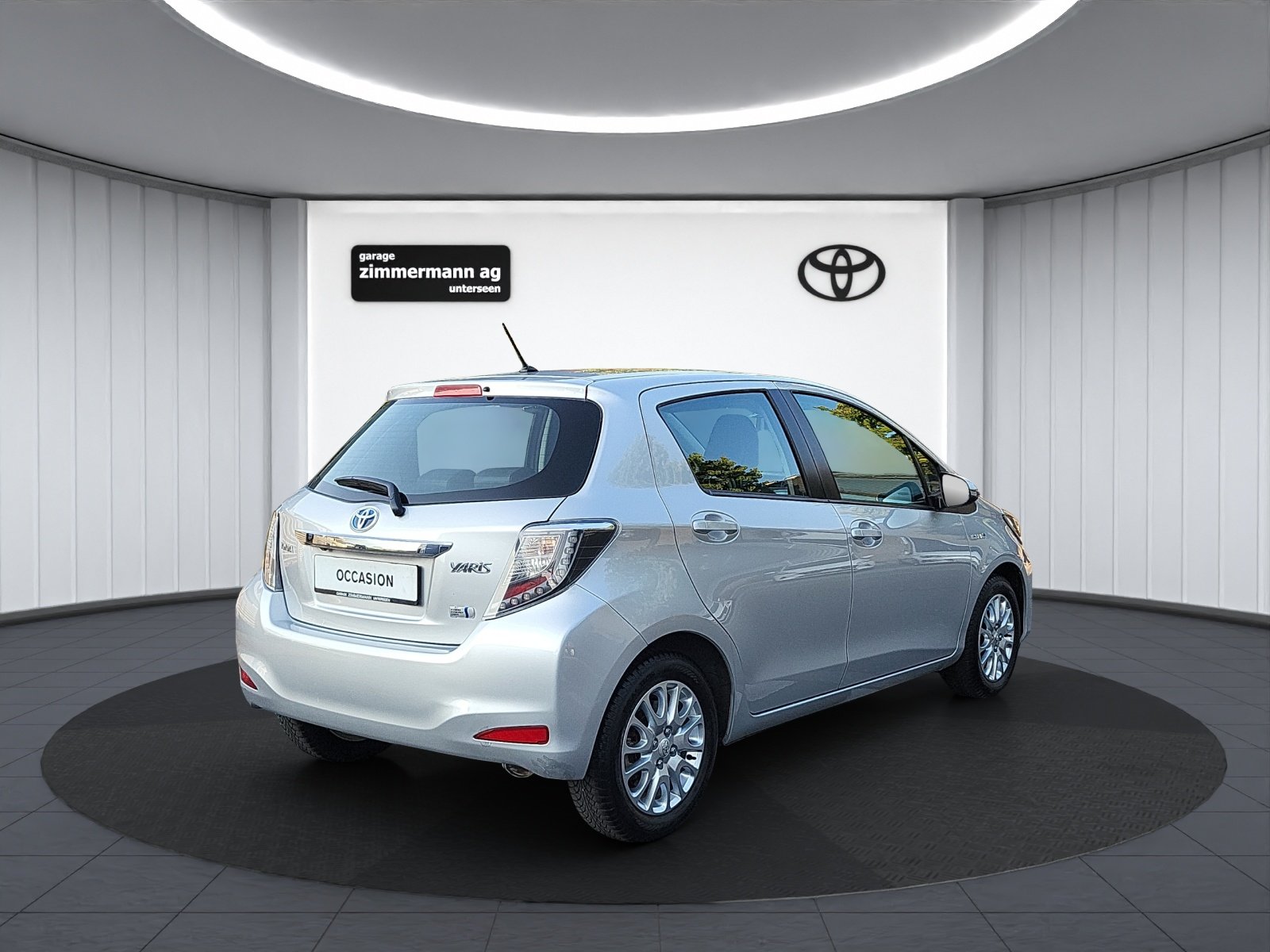 TOYOTA Yaris 1.5 VVT-i HSD Sol, Hybride Intégral Essence/Électricité, Occasion / Utilisé, Automatique - 7