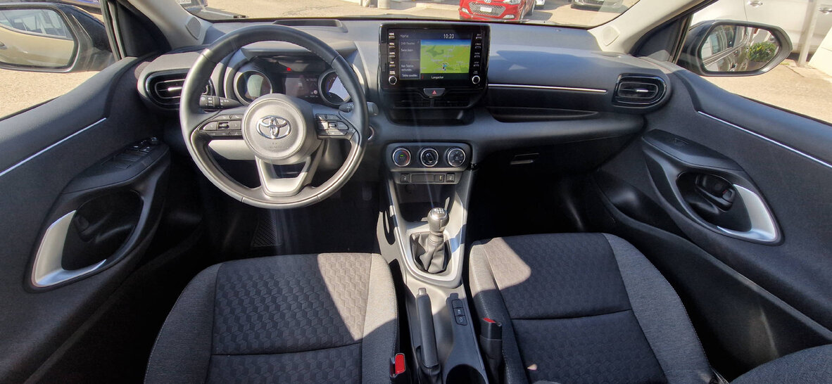 TOYOTA Yaris 1.5 VVT-iE Trend + Sport, Petrol, Second hand / Used, Manual - 6