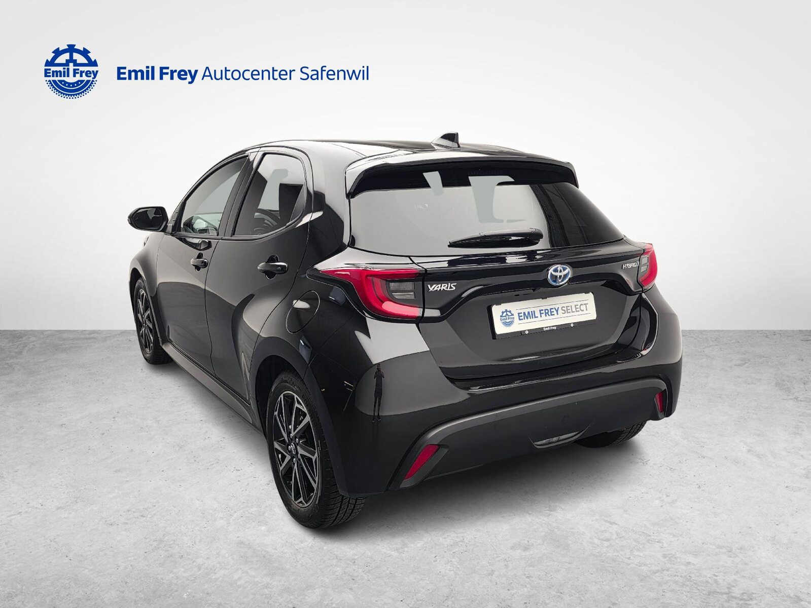 TOYOTA Yaris 1.5 VVT-i HSD Trend, Full-Hybrid Petrol/Electric, Second hand / Used, Automatic - 3