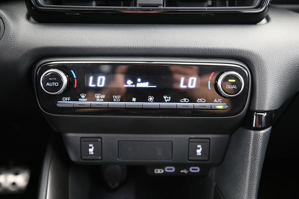 TOYOTA Yaris 1.5 VVT-i HSD GR Sport, Hybride Integrale Benzina/Elettrica, Occasioni / Usate, Automatico - 7
