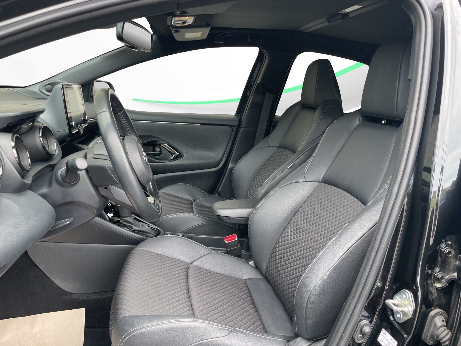 TOYOTA Yaris 1.5 Pop e-CVT Pop, Benzina, Occasioni / Usate, Automatico - 7