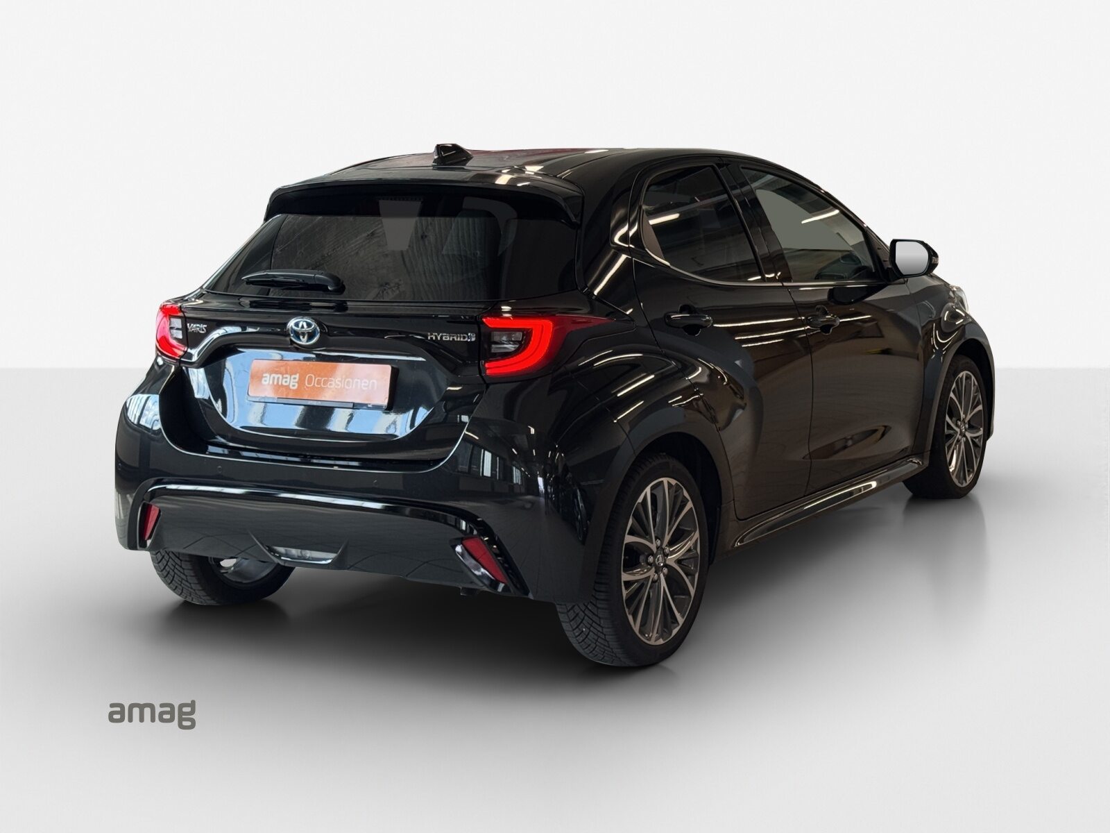 TOYOTA Yaris 1.5 Premium e-CVT, Benzin, Occasion / Gebraucht, Automatik - 5