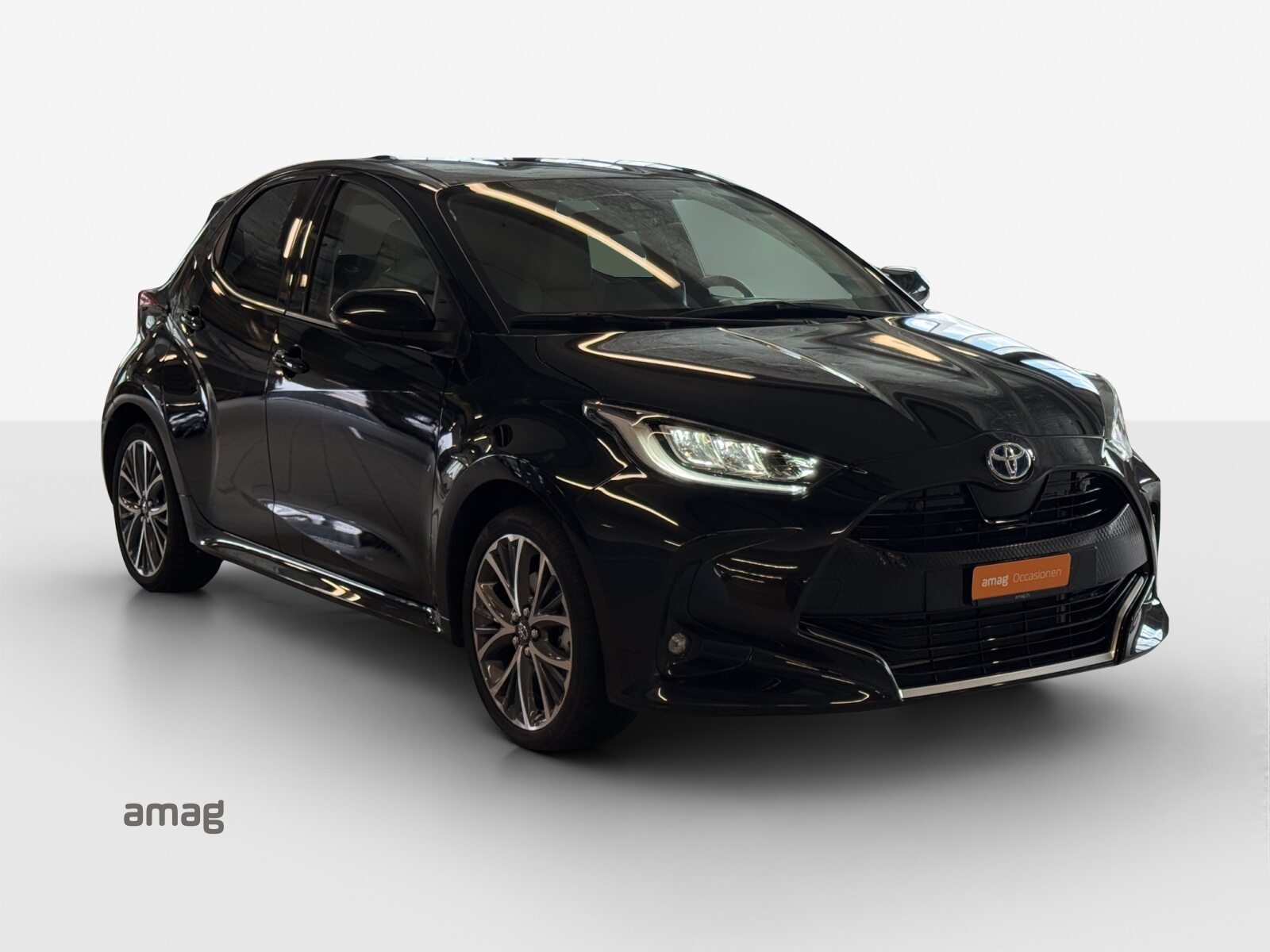 TOYOTA Yaris 1.5 Premium e-CVT, Benzin, Occasion / Gebraucht, Automatik - 6