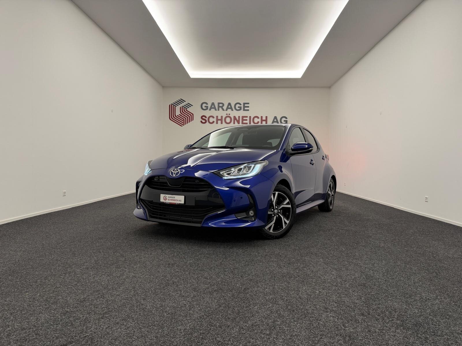 TOYOTA Yaris 1.5 VVT-i HSD Trend