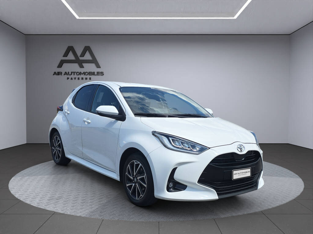 TOYOTA Yaris 1.5 VVT-iE Trend, Essence, Occasion / Utilisé, Manuelle - 2