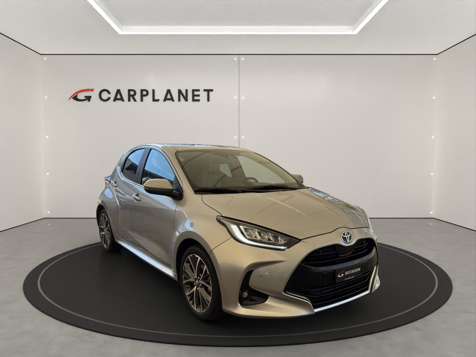 TOYOTA Yaris 1.5 VVT-i HSD Premium Voll-Hybrid, Hybride Intégral Essence/Électricité, Occasion / Utilisé, Automatique - 2
