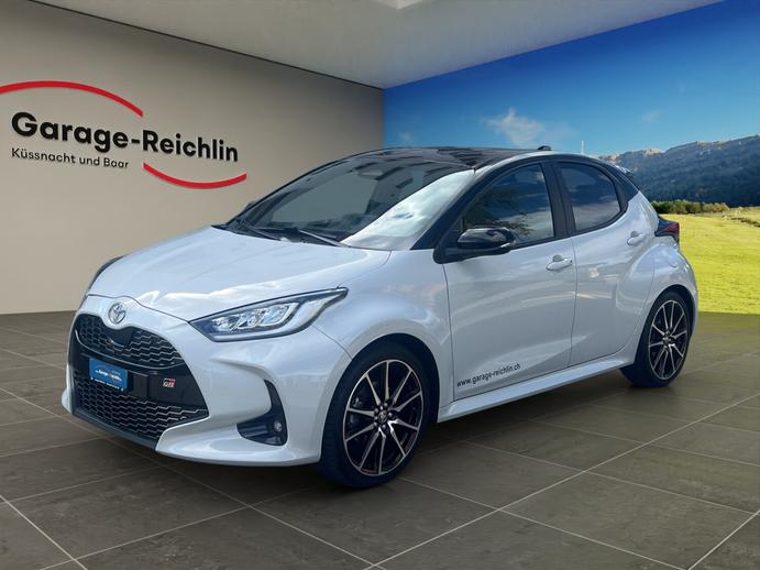 TOYOTA Yaris 1.5 VVT-i HSD GR Sport, Voll-Hybrid Benzin/Elektro, Occasion / Gebraucht, Automatik