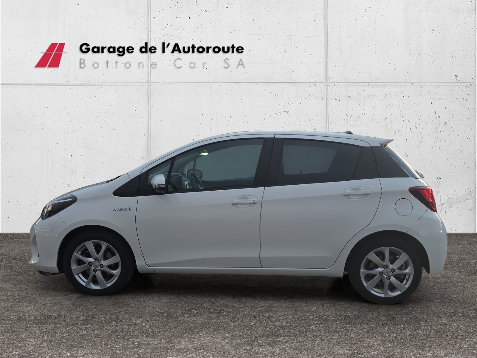 TOYOTA Yaris 1.5 VVT-i HSD Trend, Hybride Intégral Essence/Électricité, Occasion / Utilisé, Automatique - 2