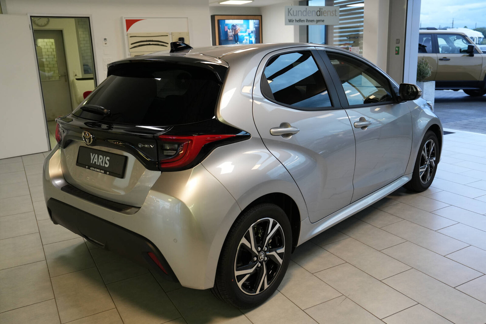 TOYOTA Yaris 1.5 VVT-i HSD Trend, Voll-Hybrid Benzin/Elektro, Occasion / Gebraucht, Automatik - 5