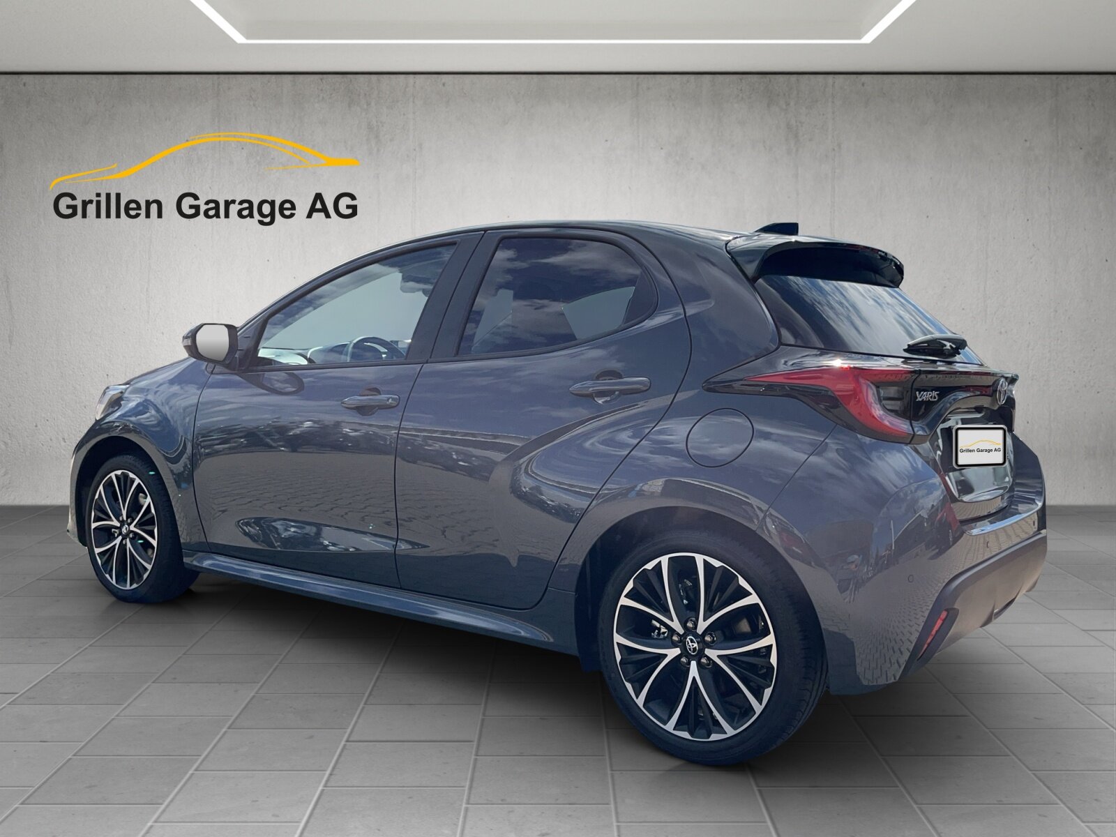 TOYOTA Yaris 1.5 VVT-i HSD Teamplayer, Voll-Hybrid Benzin/Elektro, Occasion / Gebraucht, Automatik - 3