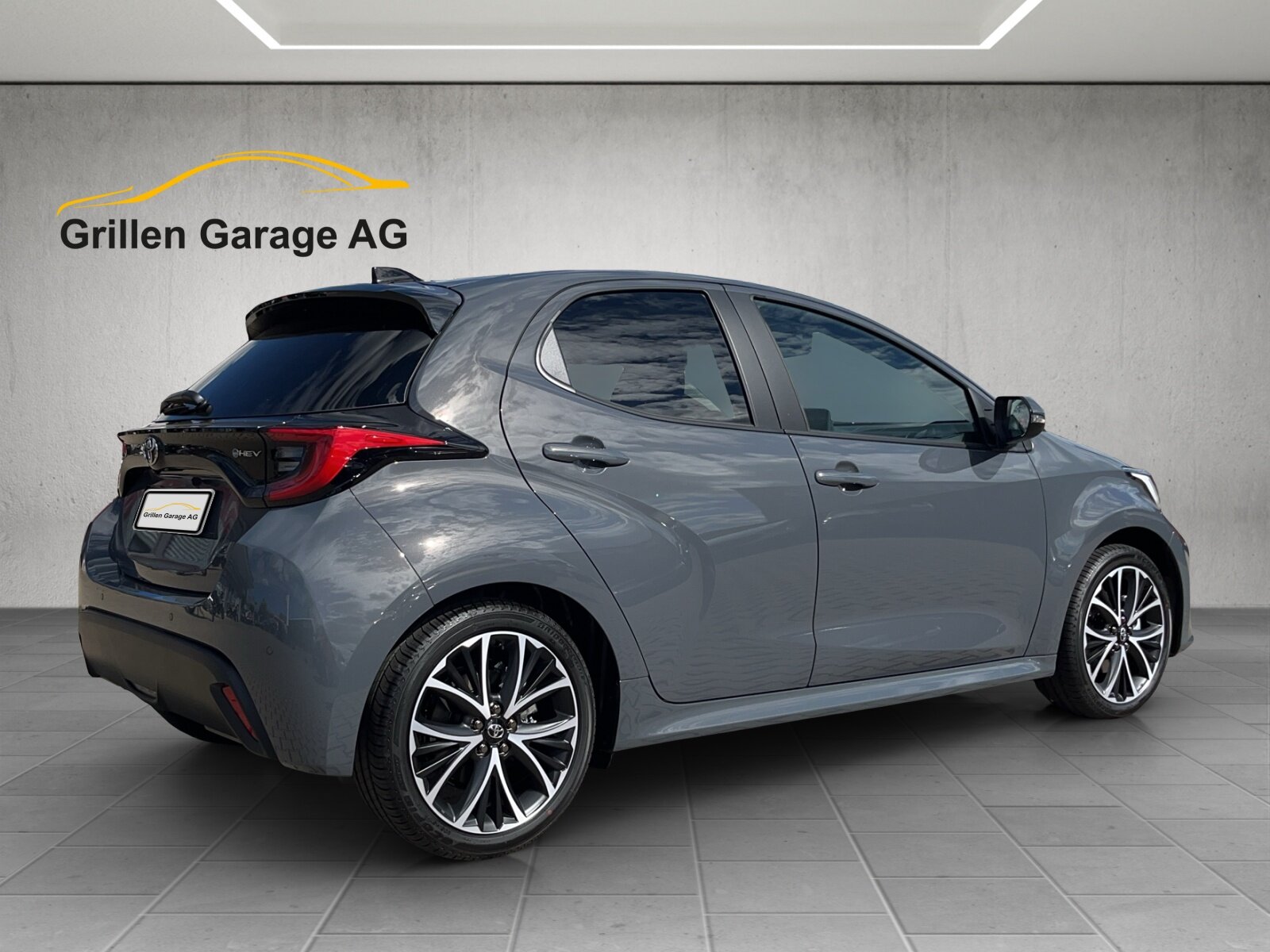 TOYOTA Yaris 1.5 VVT-i HSD Teamplayer, Voll-Hybrid Benzin/Elektro, Occasion / Gebraucht, Automatik - 5