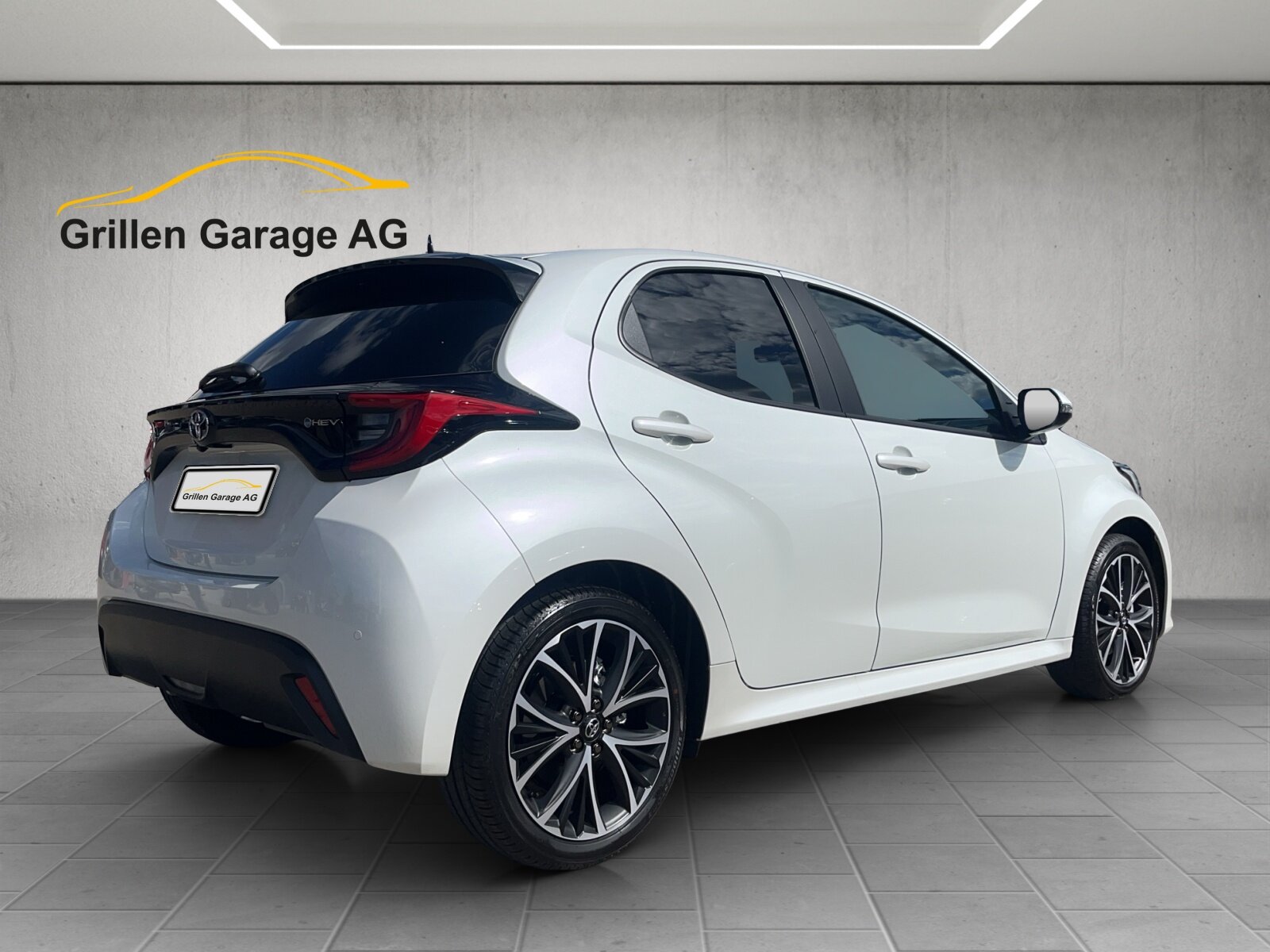 TOYOTA Yaris 1.5 VVT-i HSD Teamplayer, Voll-Hybrid Benzin/Elektro, Occasion / Gebraucht, Automatik - 5