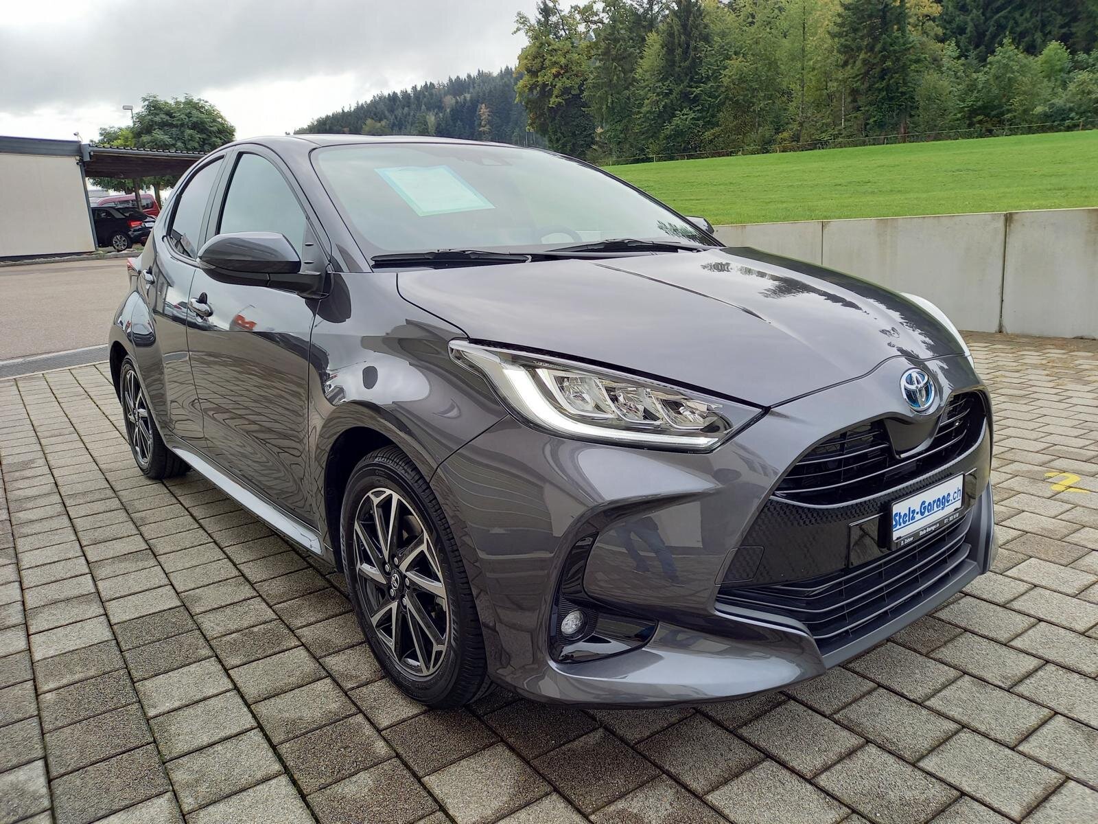 TOYOTA Yaris 1.5 VVT-i HSD Trend, Hybride Integrale Benzina/Elettrica, Occasioni / Usate, Automatico - 4
