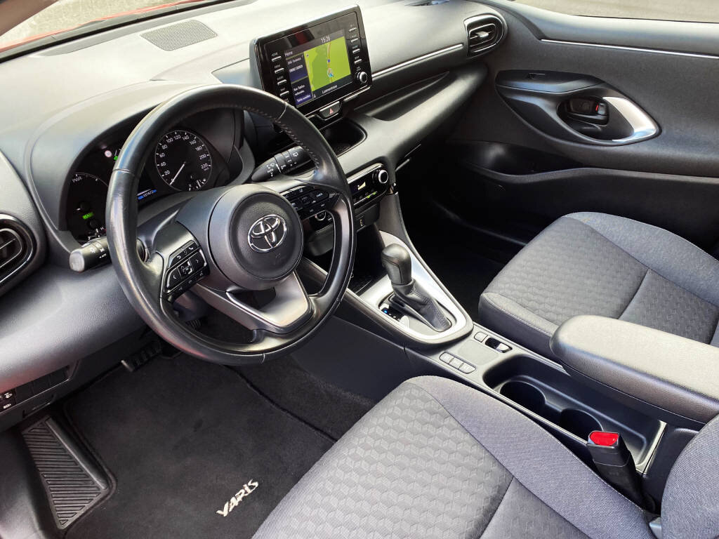 TOYOTA Yaris 1.5 VVT-i HSD Comfort, Hybride Integrale Benzina/Elettrica, Occasioni / Usate, Automatico - 5
