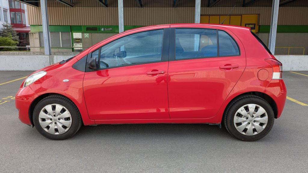 TOYOTA YARIS 1.4 D-4D DPF Linea Luna, Diesel, Second hand / Used, Manual - 2