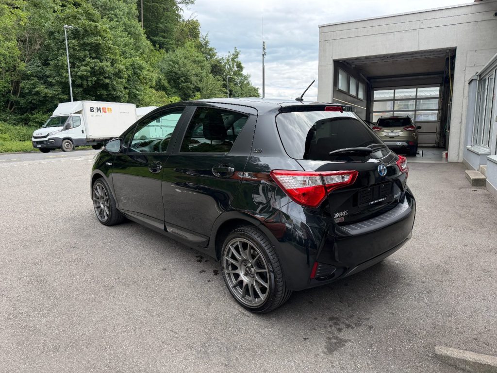 TOYOTA YARIS 1.5 VVT-i HSD Trend, Hybride Intégral Essence/Électricité, Occasion / Utilisé, Automatique - 3