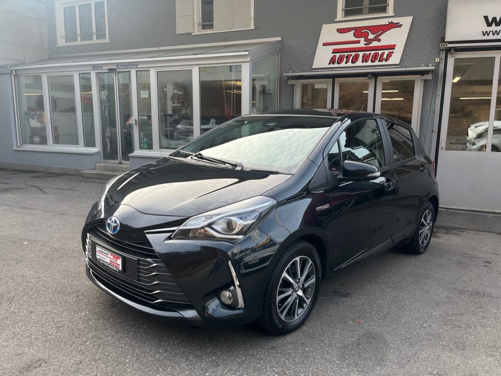 TOYOTA YARIS 1.5 VVT-i HSD Trend