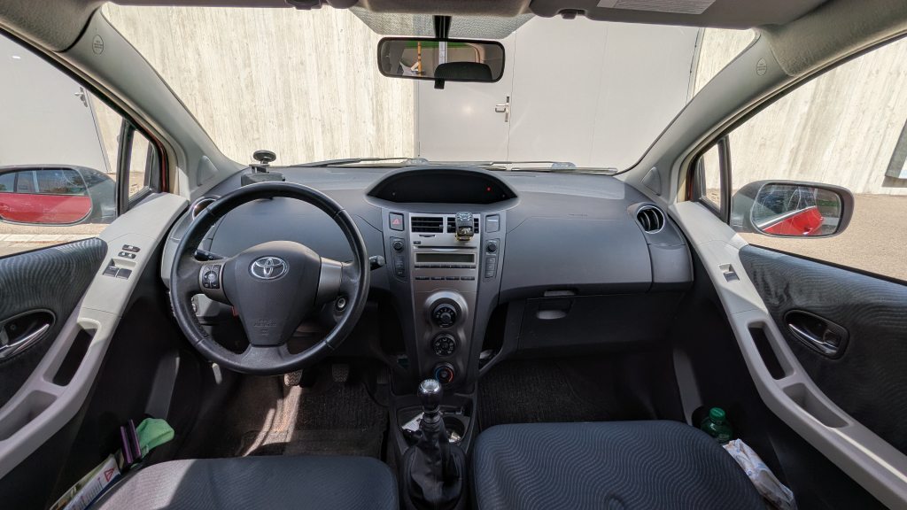 TOYOTA YARIS 1.4 D-4D DPF Linea Luna, Diesel, Second hand / Used, Manual - 5