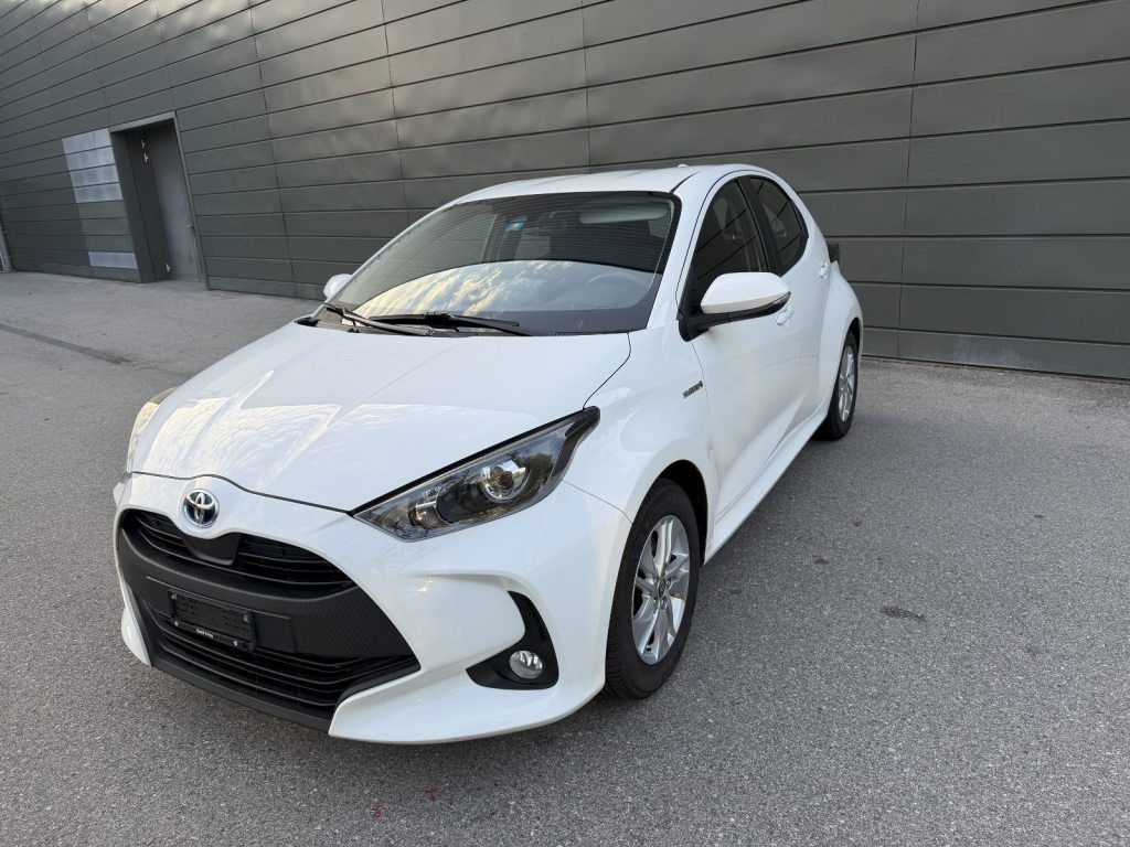 TOYOTA 1.5 VVT-i HSD Comfort, Full-Hybrid Petrol/Electric, Second hand / Used, Automatic - 3