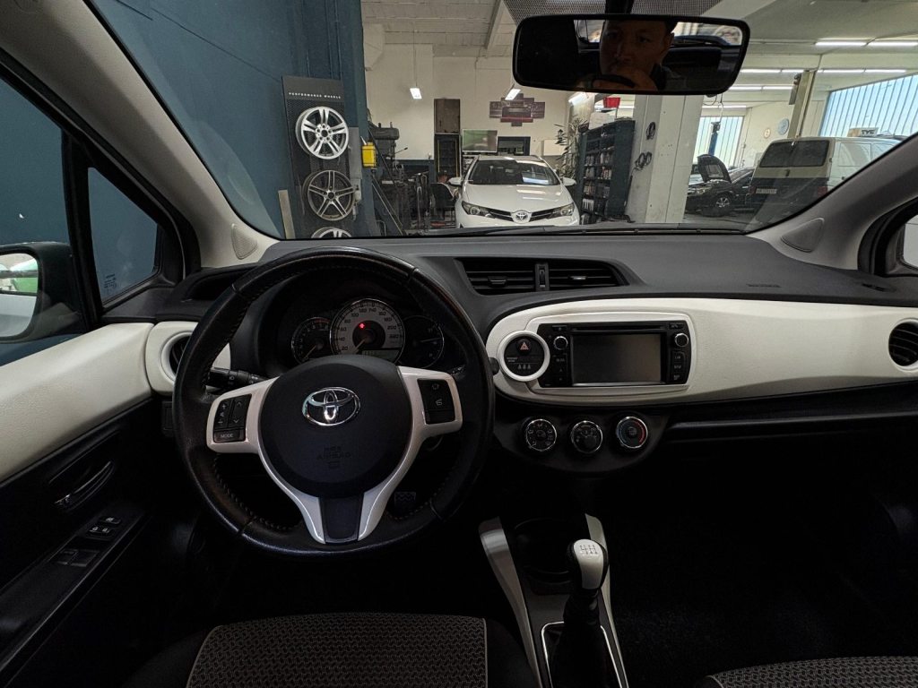 TOYOTA YARIS 1.33 VVT-i Trend, Benzin, Occasion / Gebraucht, Handschaltung - 7