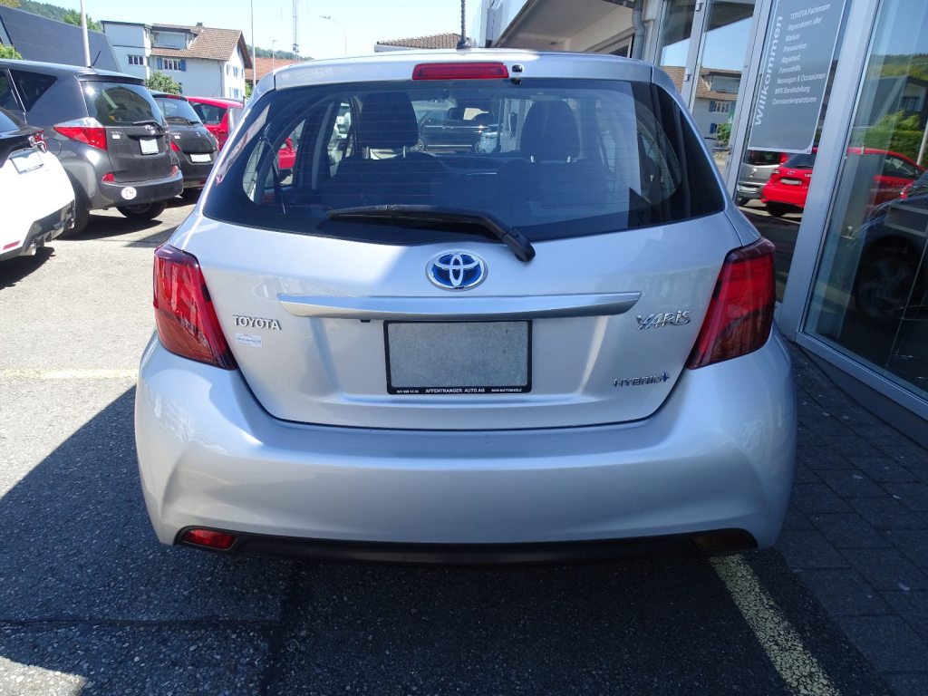 TOYOTA YARIS 1.5 VVT-i HSD Trend, Full-Hybrid Petrol/Electric, Second hand / Used, Automatic - 4