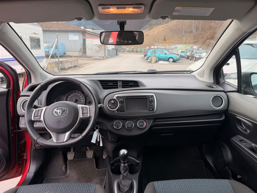 TOYOTA YARIS 1.33 VVT-i Linea Luna, Petrol, Second hand / Used, Manual - 7