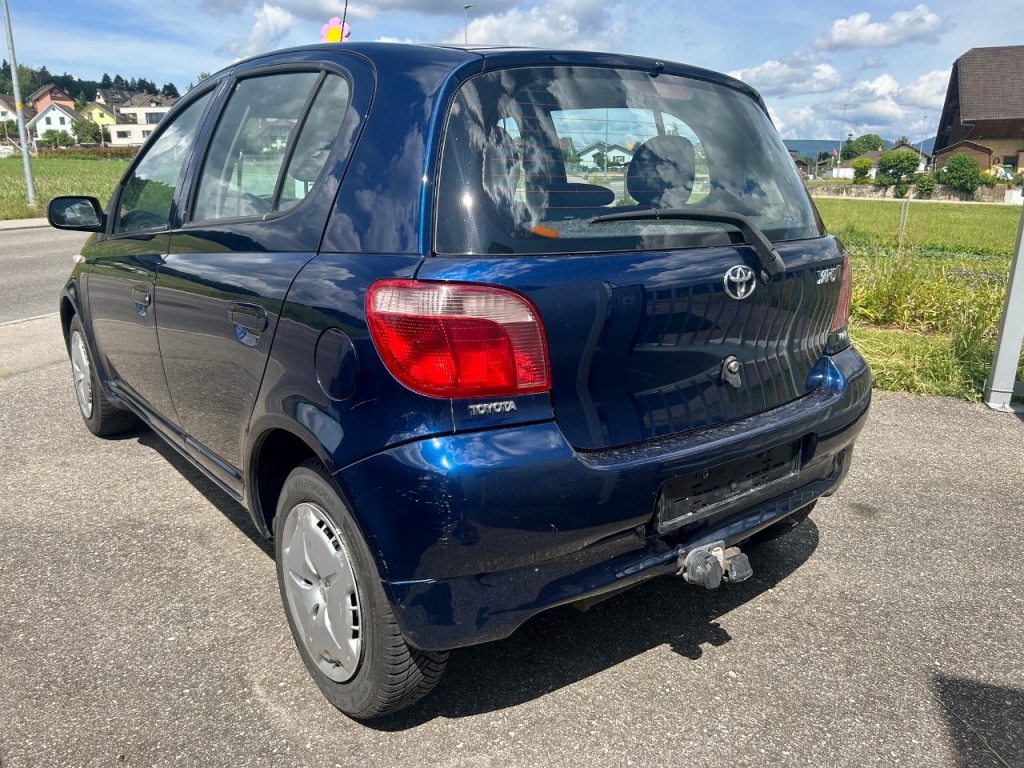 TOYOTA YARIS 1.3 16V Linea Sol, Benzin, Occasion / Gebraucht, Handschaltung - 5
