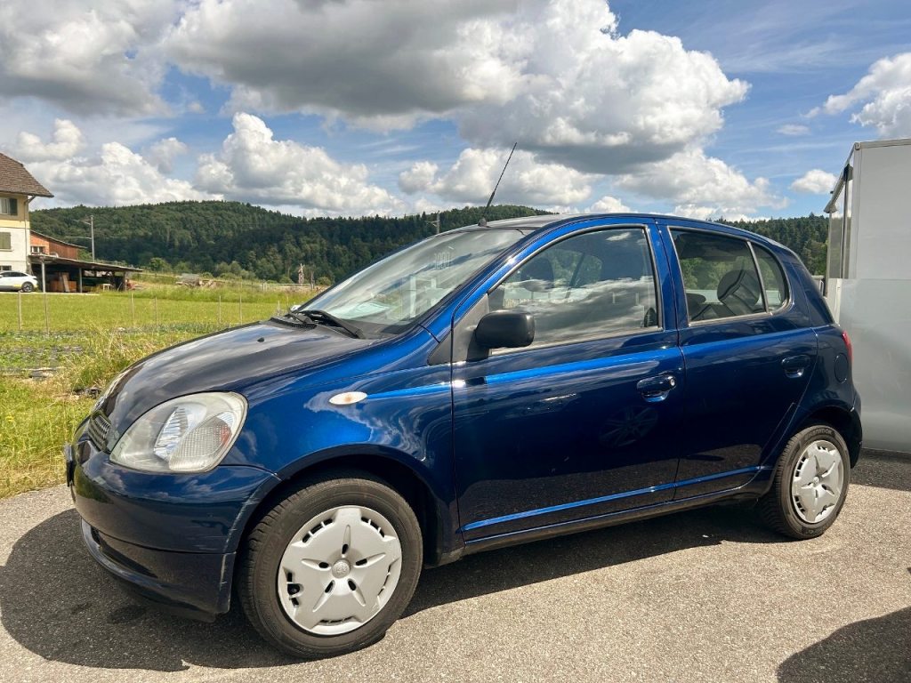 TOYOTA YARIS 1.3 16V Linea Sol