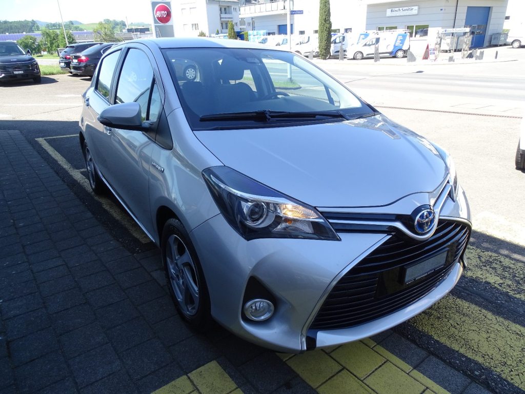 TOYOTA YARIS 1.5 VVT-i HSD Trend, Full-Hybrid Petrol/Electric, Second hand / Used, Automatic - 2