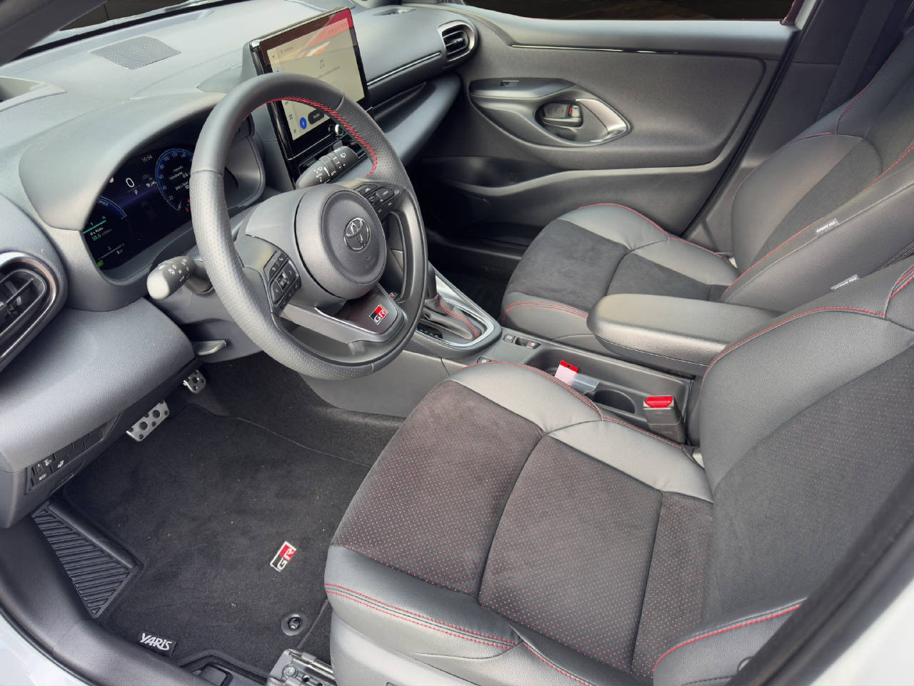 TOYOTA Yaris 1.5 VVT-i HSD GR Sport, Voll-Hybrid Benzin/Elektro, Vorführwagen, Automatik - 5