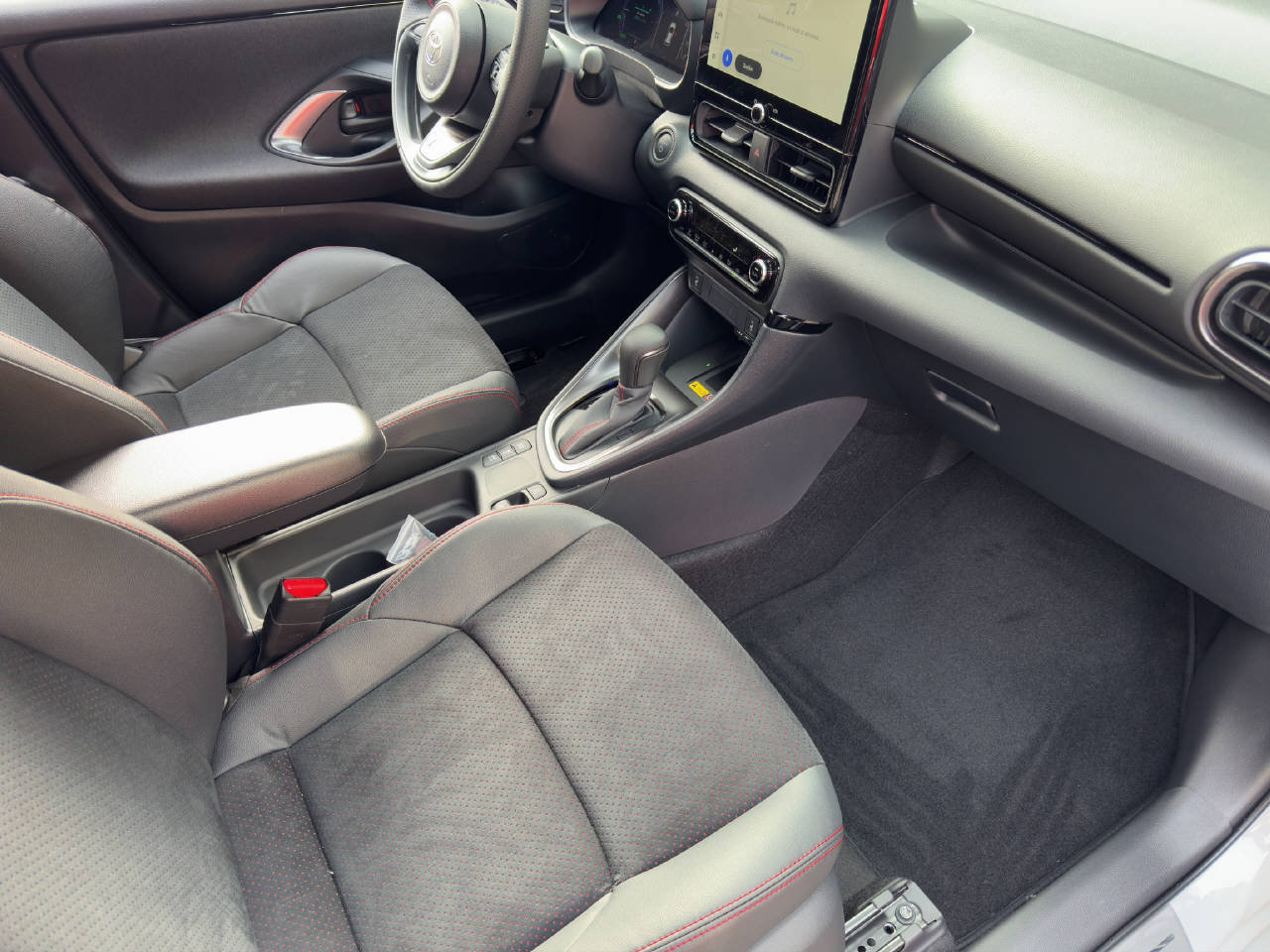 TOYOTA Yaris 1.5 VVT-i HSD GR Sport, Voll-Hybrid Benzin/Elektro, Vorführwagen, Automatik - 7