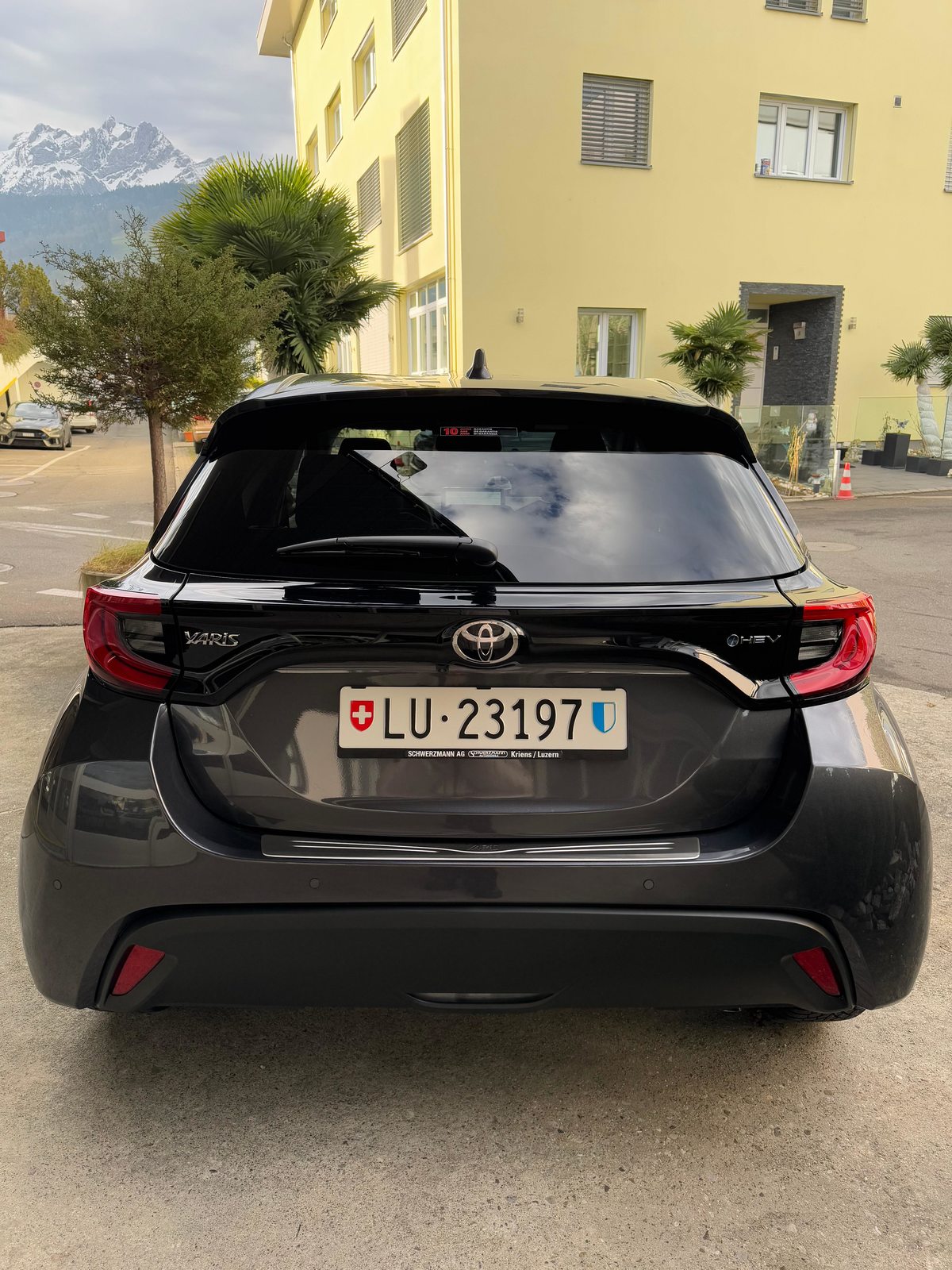 TOYOTA Yaris 1.5 VVT-i HSD Trend, Voll-Hybrid Benzin/Elektro, Vorführwagen, Automat - 4