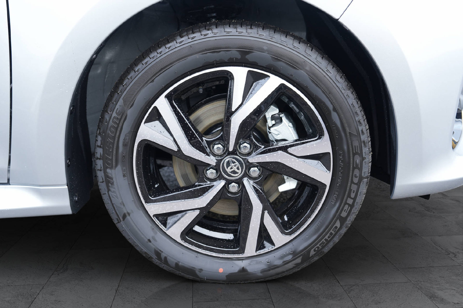 TOYOTA Yaris 1.5 VVT-i HSD Trend Dynamic, Full-Hybrid Petrol/Electric, Ex-demonstrator, Automatic - 7