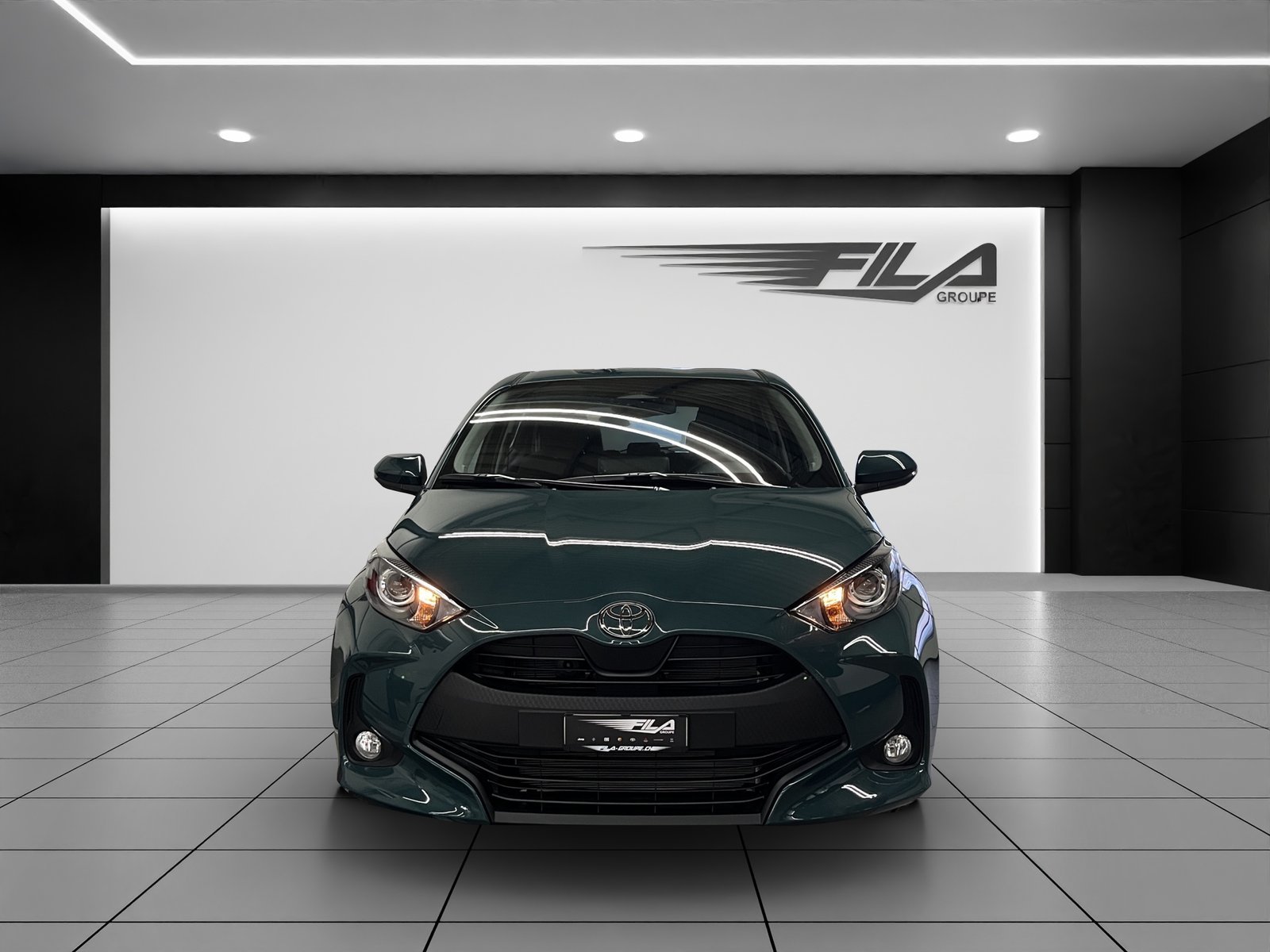 TOYOTA YARIS 1.5 VVT-i HSD Comfort, Voll-Hybrid Benzin/Elektro, Vorführwagen, Automatik - 3