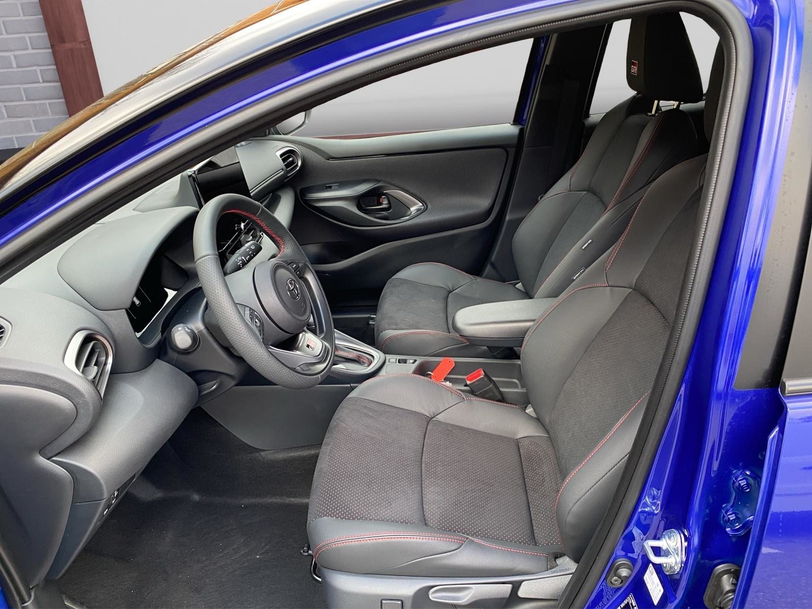 TOYOTA Yaris 1.5 VVT-i HSD GR Sport, Full-Hybrid Petrol/Electric, Ex-demonstrator, Automatic - 7