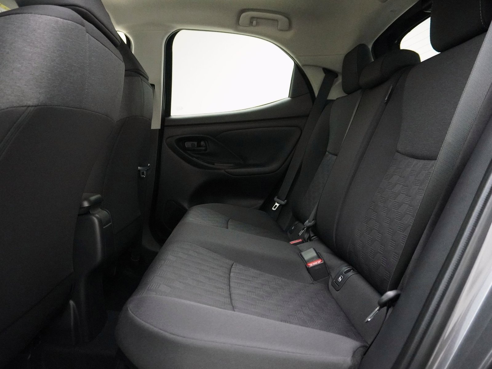 TOYOTA Yaris 1.5 VVT-i HSD Trend, Voll-Hybrid Benzin/Elektro, Vorführwagen, Automatik - 7