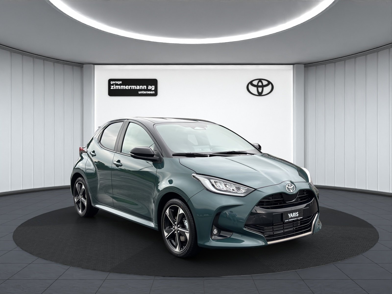 TOYOTA Yaris 1.5 VVT-i HSD Premium, Full-Hybrid Petrol/Electric, Ex-demonstrator, Automatic - 3