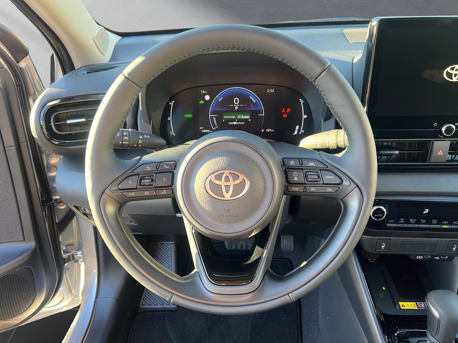 TOYOTA Yaris 1.5 VVT-i HSD Trend, Full-Hybrid Petrol/Electric, Ex-demonstrator, Automatic - 5