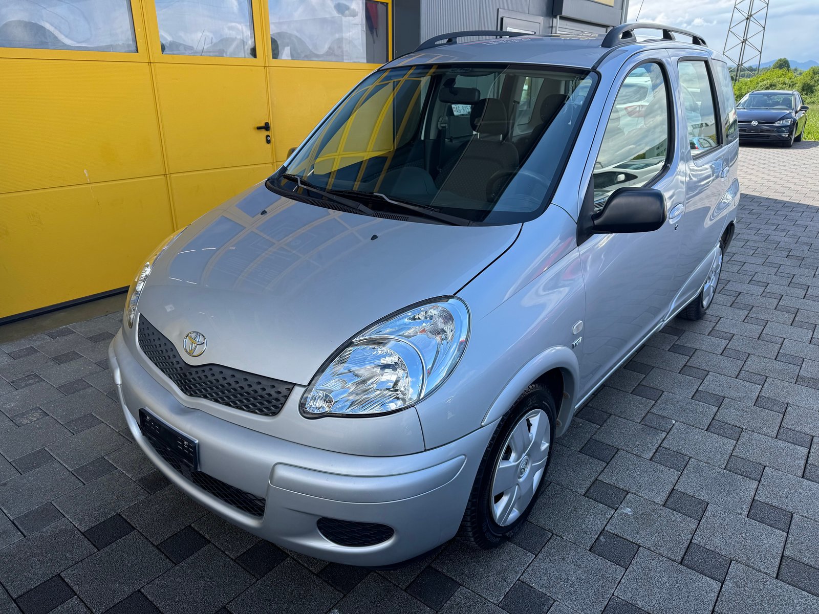TOYOTA Yaris Verso 1.3 Linea Luna